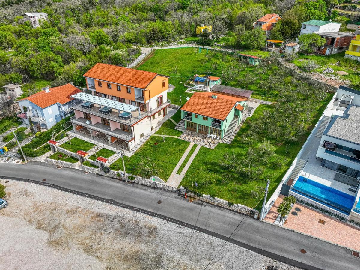Apartments Francoise Crikvenica Exterior foto
