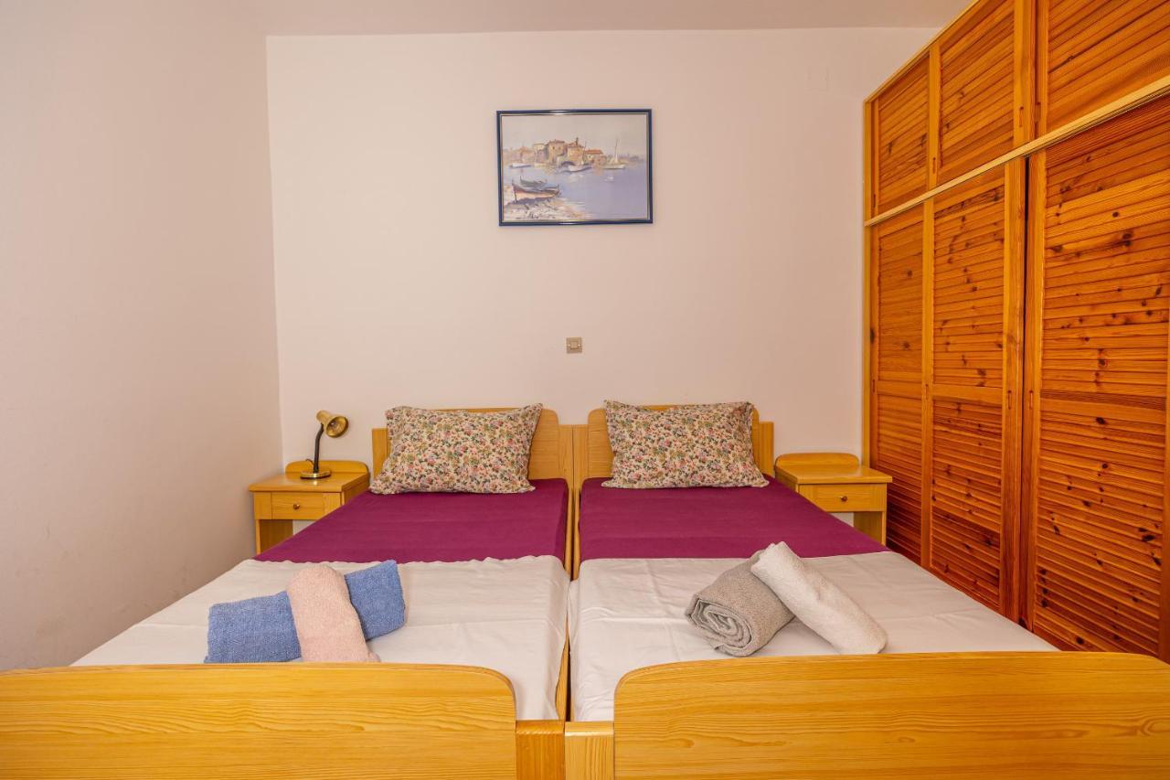 Apartments Francoise Crikvenica Exterior foto